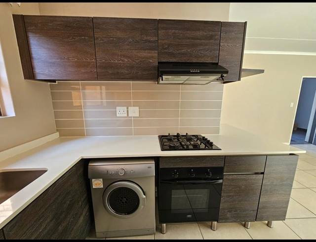 3 BEDROOM PROPERTY TO RENT IN OLIVEDALE